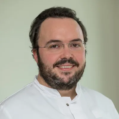 Dr. med. Christian Niklas, DESAIC