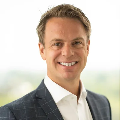 Dr Nils Hellrung